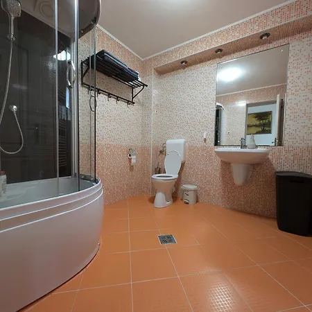 Urban Haven - Families & Groups - Free Parking Apartment