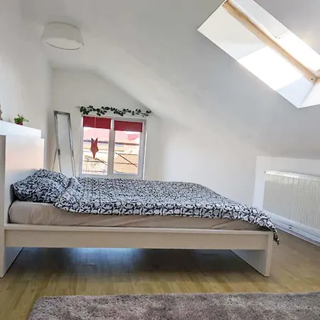 Spacious - Families & Groups - Free Parking Apartament *