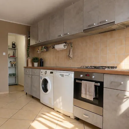 Urban Haven - Spacious 4Br Apartment For Groups And Families With Free Parking And Self Check-In Apartament Kluż-Napoka
