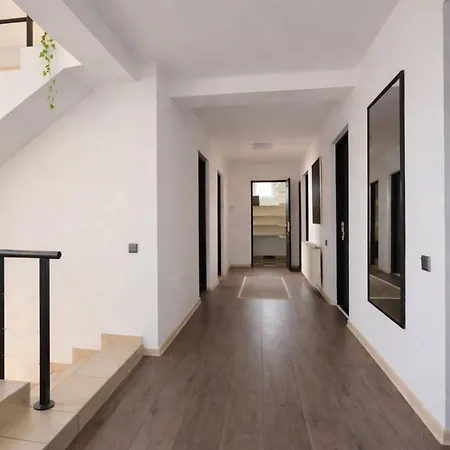 Apartamento Spacious Apartment - Families&Groups - Free Parking
