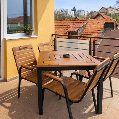 Spacious Apartment - Families&Groups - Free Parking Apartamento *