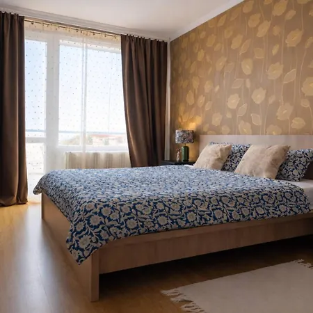 Apartamento Spacious Apartment - Families&Groups - Free Parking *