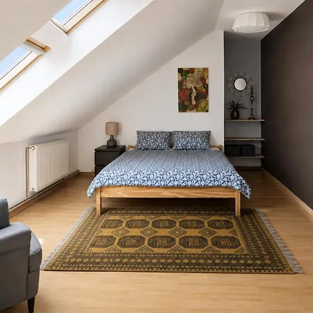 Urban Haven - Spacious 4br For Groups And Families With Free Parking And Self Check-in Apartament Cluj-Napoca