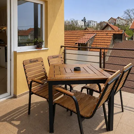 Apartament Urban Haven - Spacious 4br For Groups And Families With Free Parking And Self Check-in Cluj-Napoca